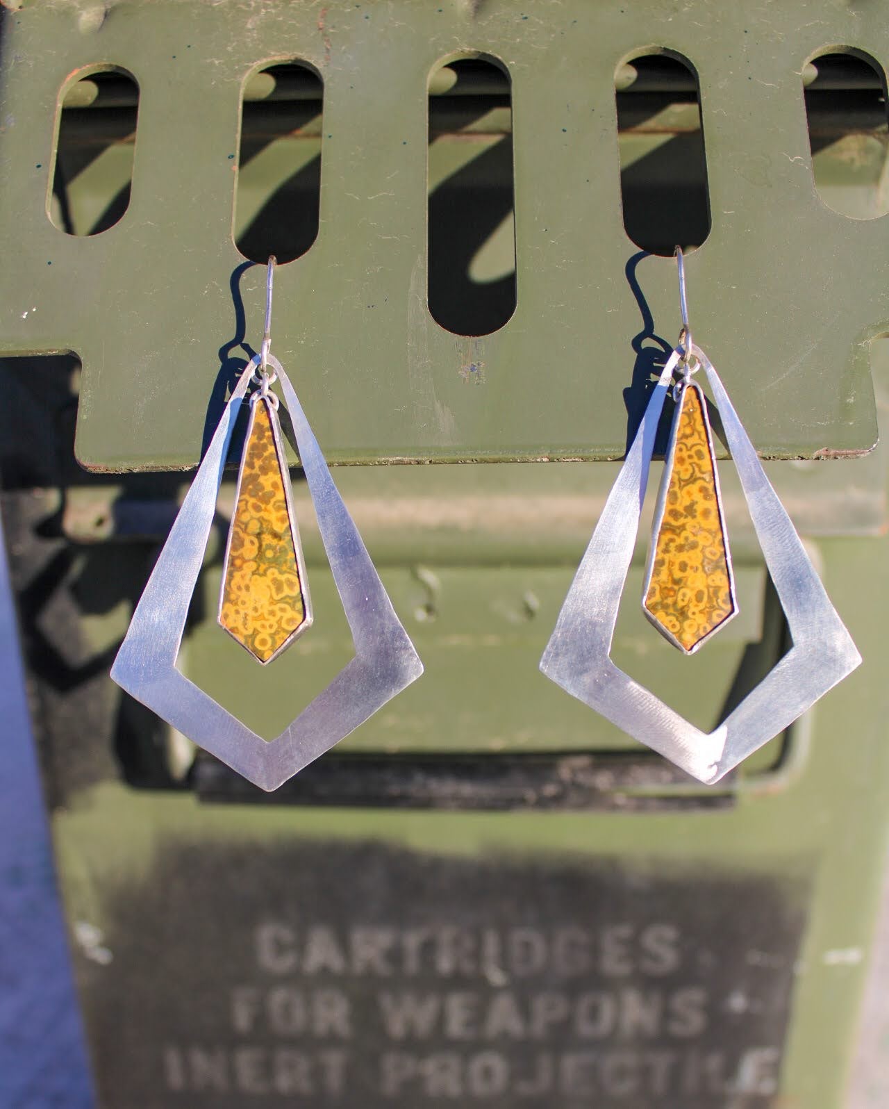 Diamond dangles