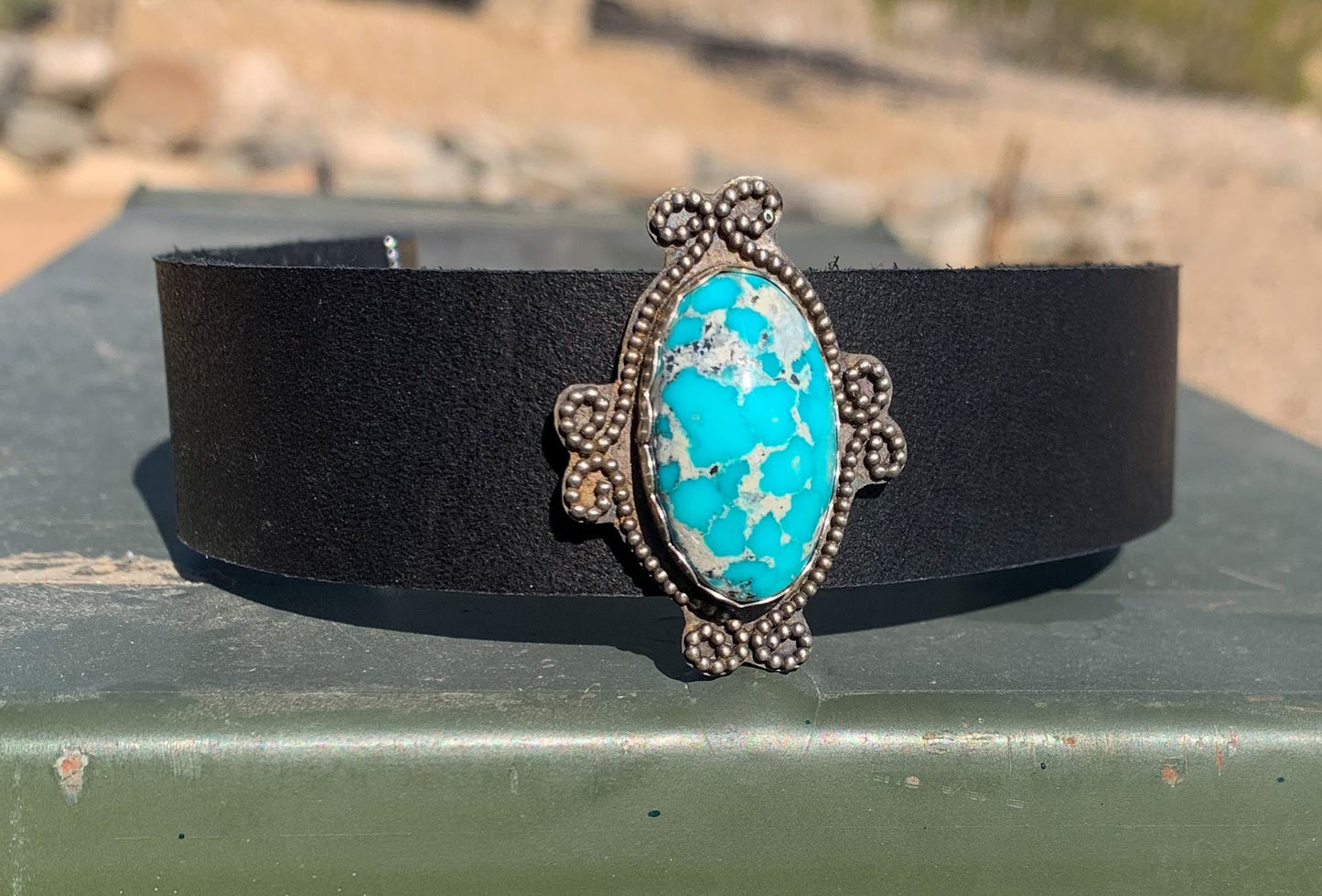 Cinderella choker