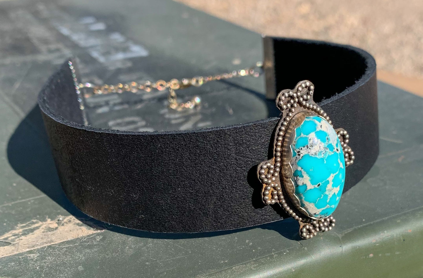 Cinderella choker